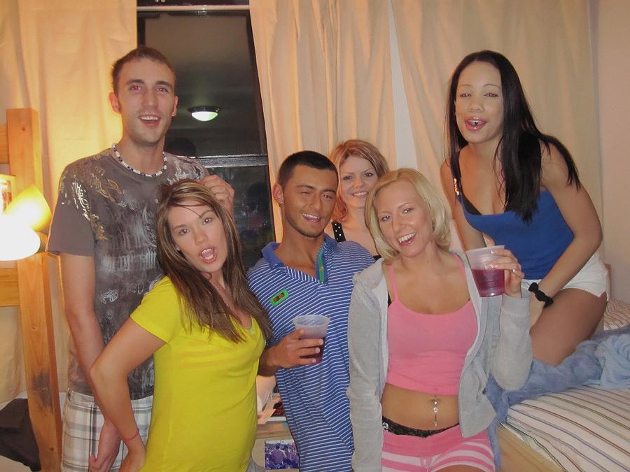 16P College coeds dorm party
