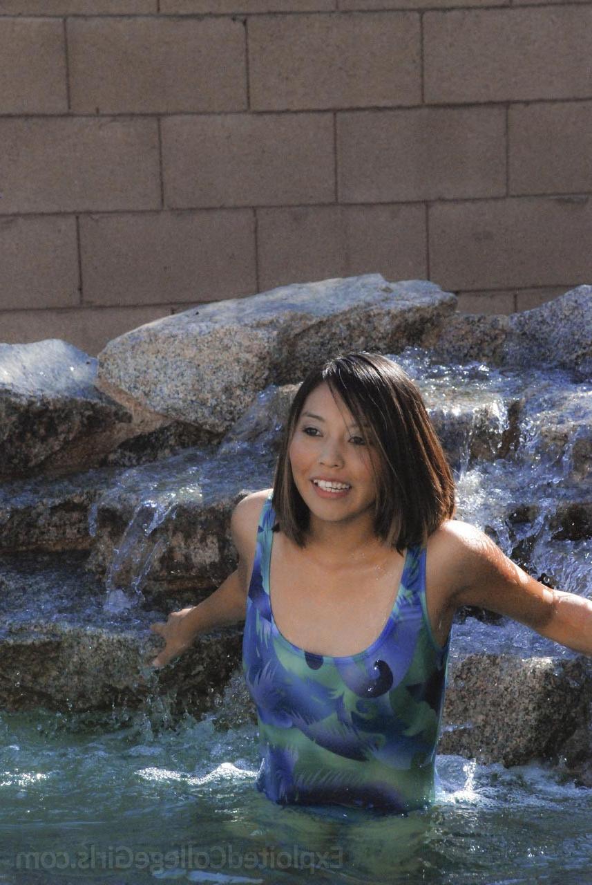 16P Amateur college asian sucks for cum on face