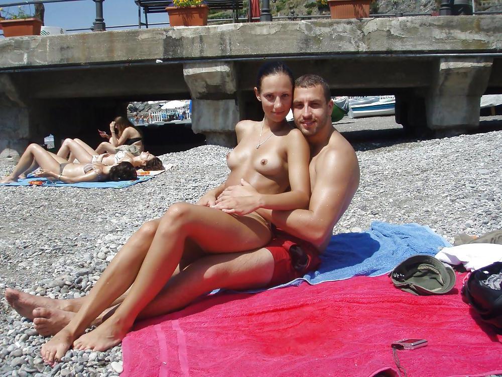 25P Topless Nude Beach 9
