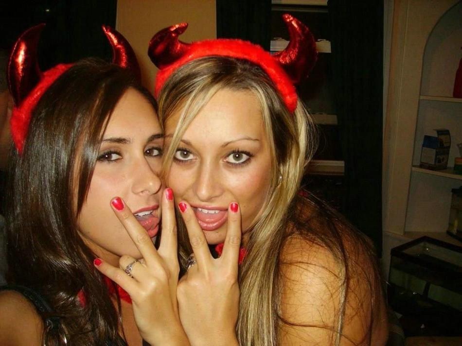 12P Cumshot and blowjobs in this amazing set of pics