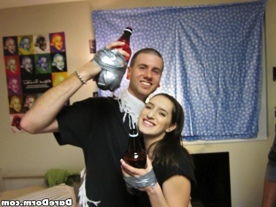 16P College coeds dorm party