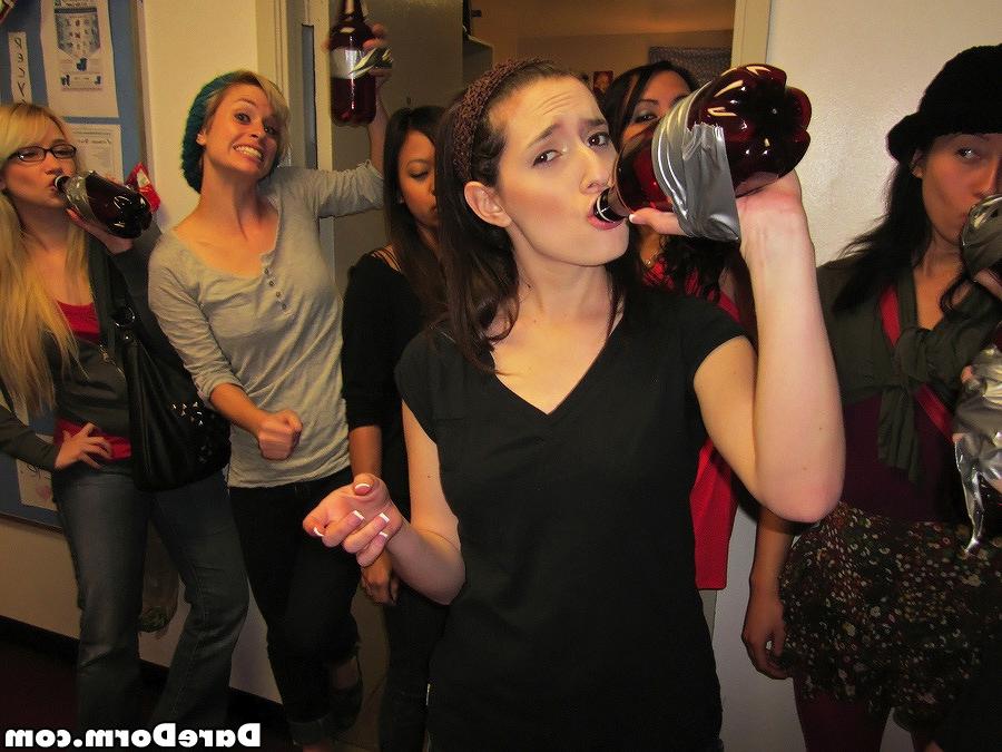 16P College coeds dorm party