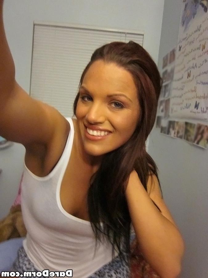 16P College coeds dorm party