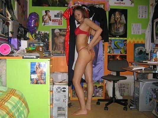 12P Homemade hot amateurs pics of girlfriends