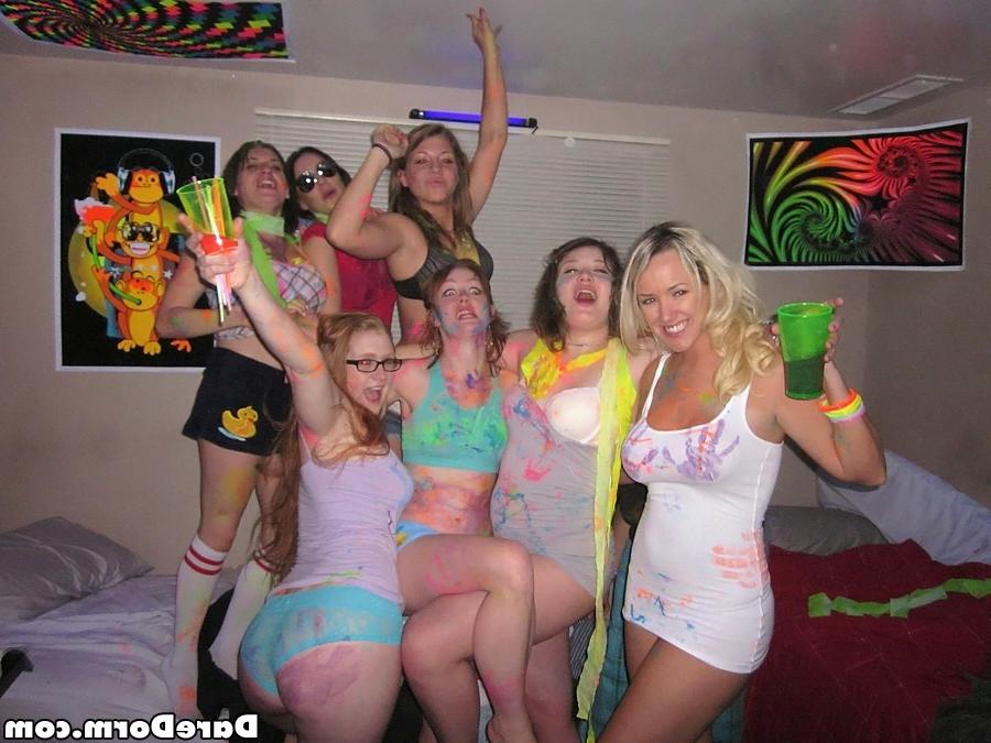 16P College coeds dorm party