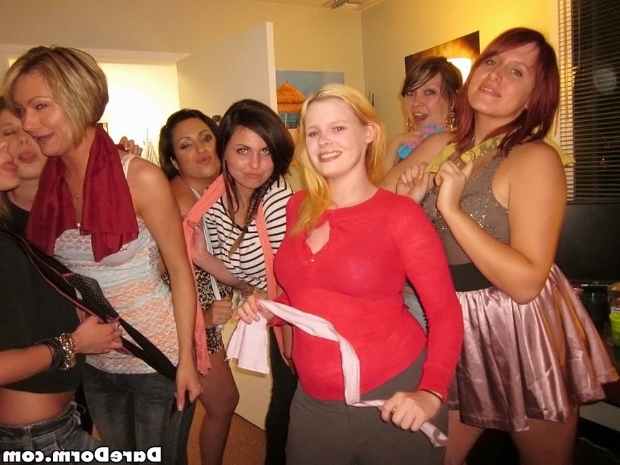 16P College coeds dorm party