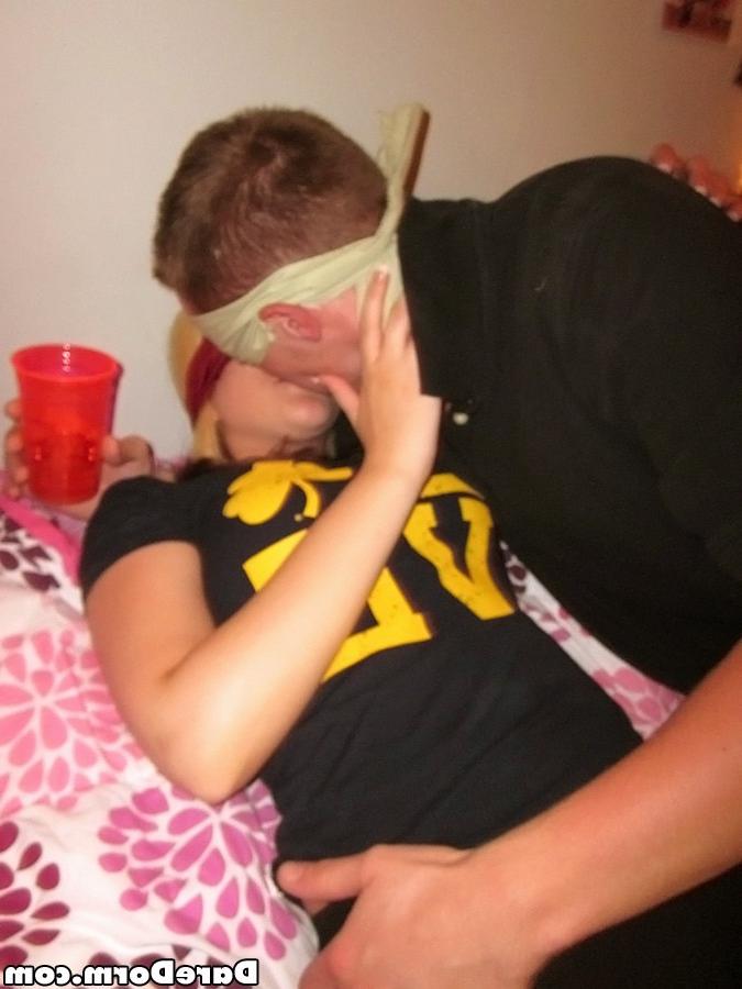 16P College coeds dorm party