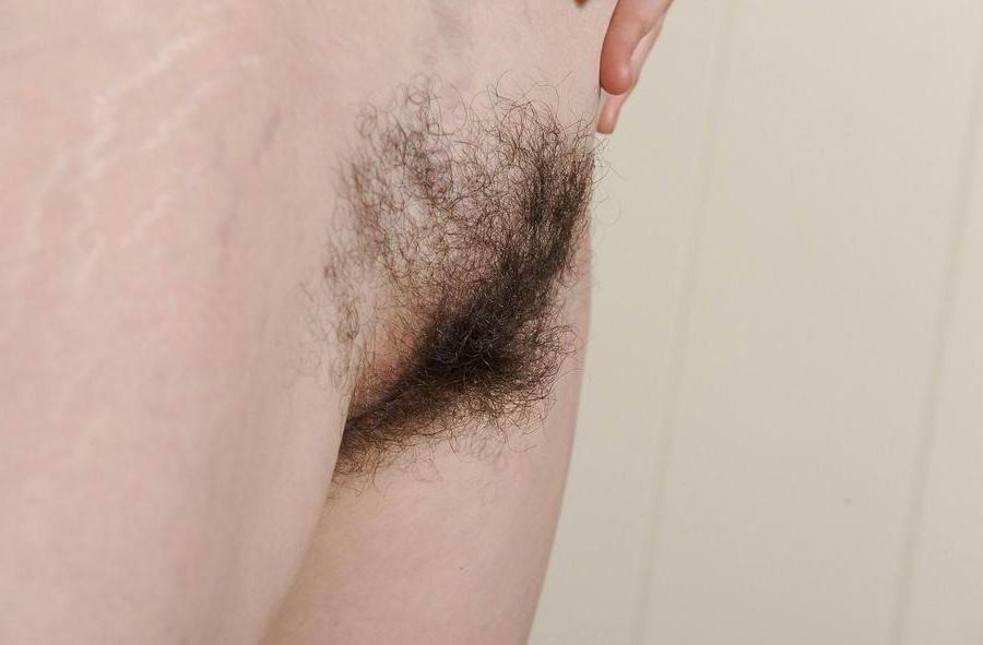 20P Hairy Amateur Mature Showing Off 