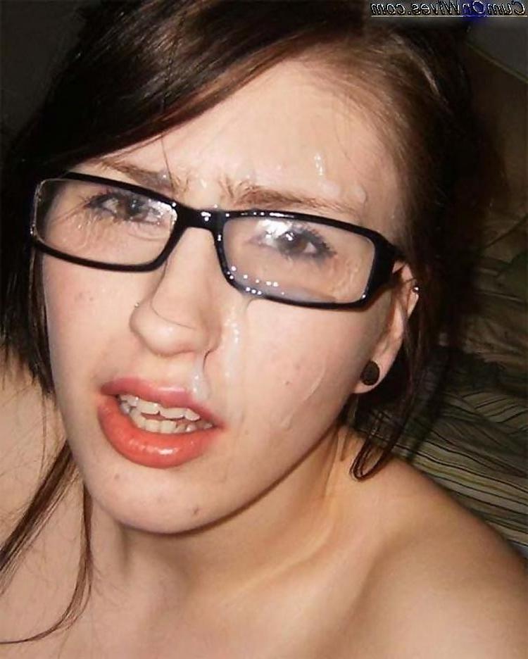 15P Amateur MILFs Get Messy Cum Facials