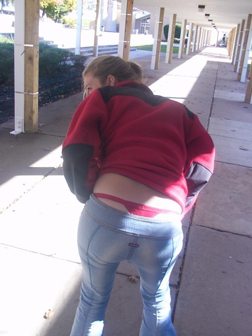 15P Big ass girlfriends posing for pictures