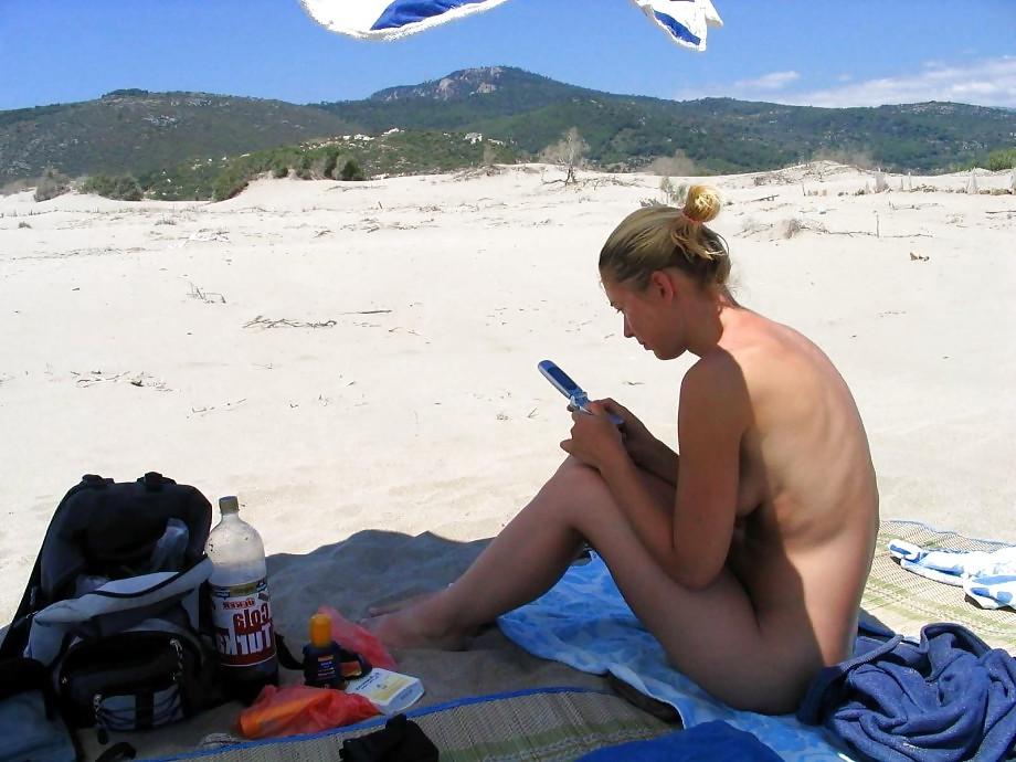 25P I Love the Nudist Beach