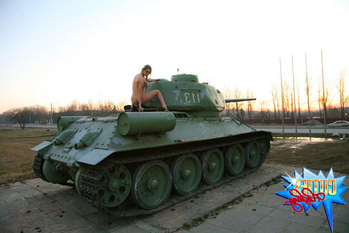 16P Loose blonde gets stripped near the tank