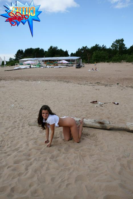 16P Hot girl in a short skirt with no panties under it