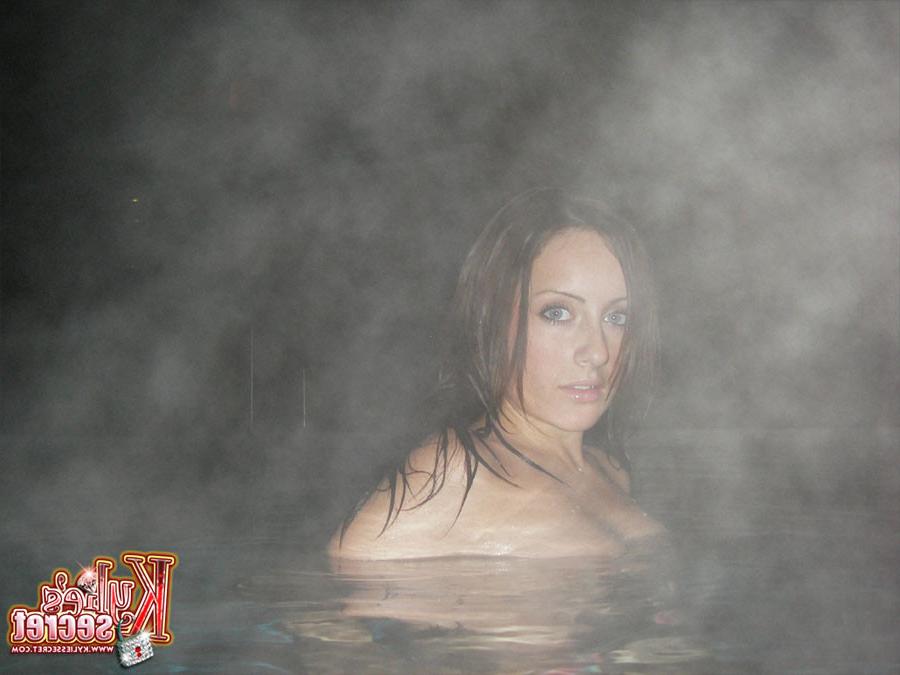 12P Kylie underwater