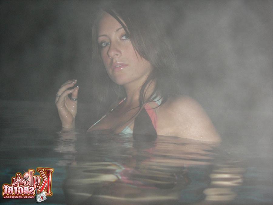 6P Kylie out for a late night swim