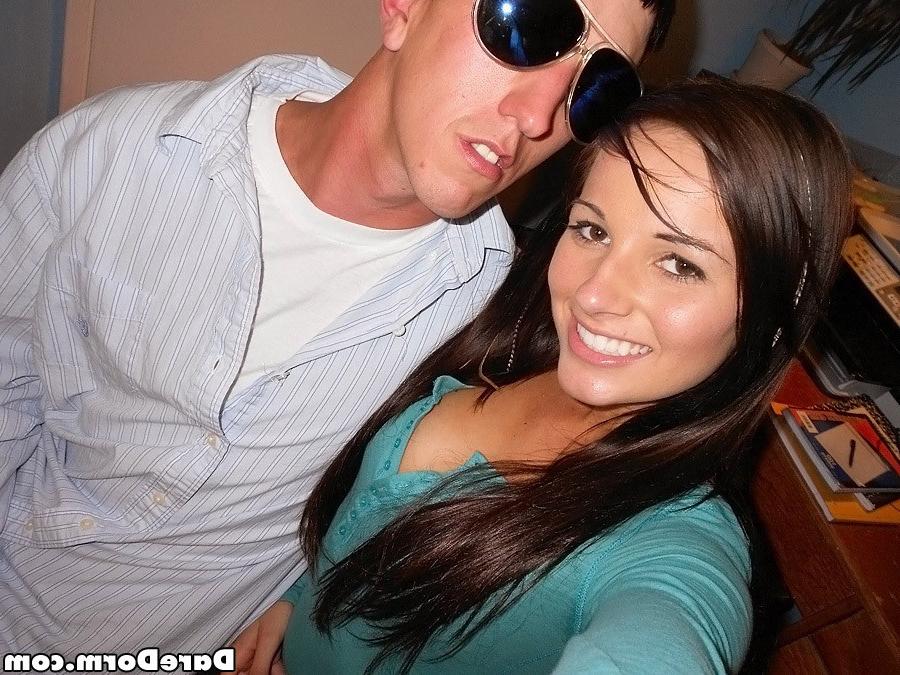 16P Hot college girl gets fucked while her friends watch