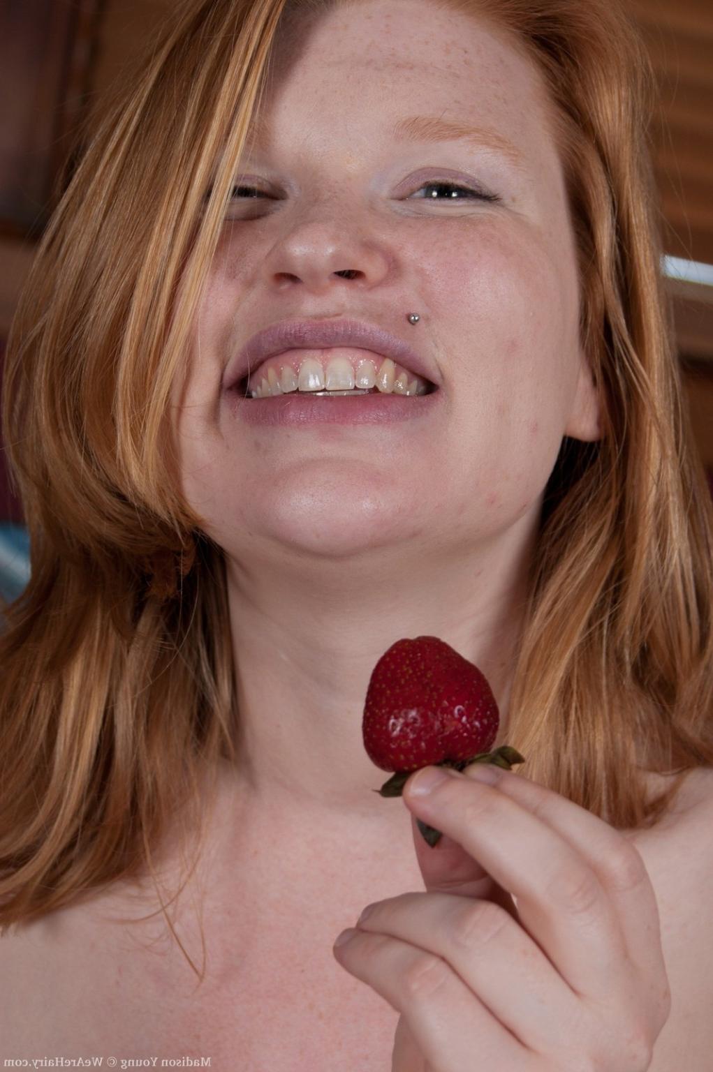16P Madison fingers her fiery bush