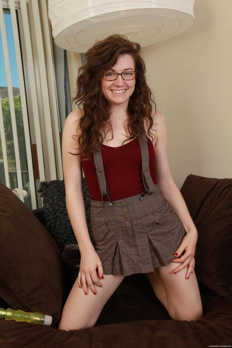 15P Horny hairy natural redhead amateur Mahonia spreading her snatch
