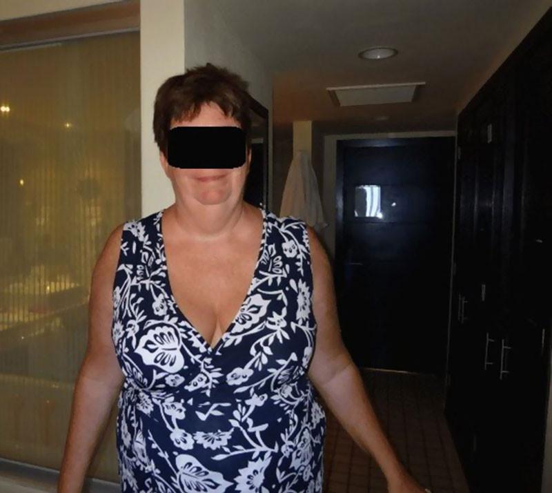 10P plumper mature flashing
