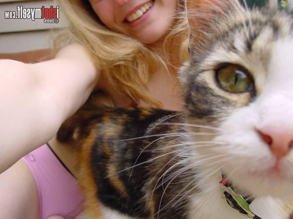 15P Busty hairy amateur Chrissy snapping selfpics of her unshaved pussy