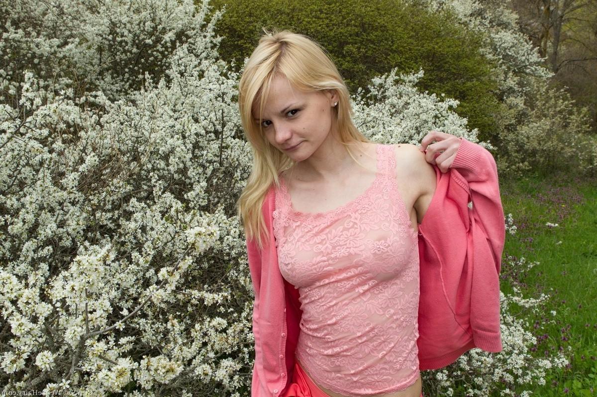 15P Skinny hairy amateur teen spreading pussy