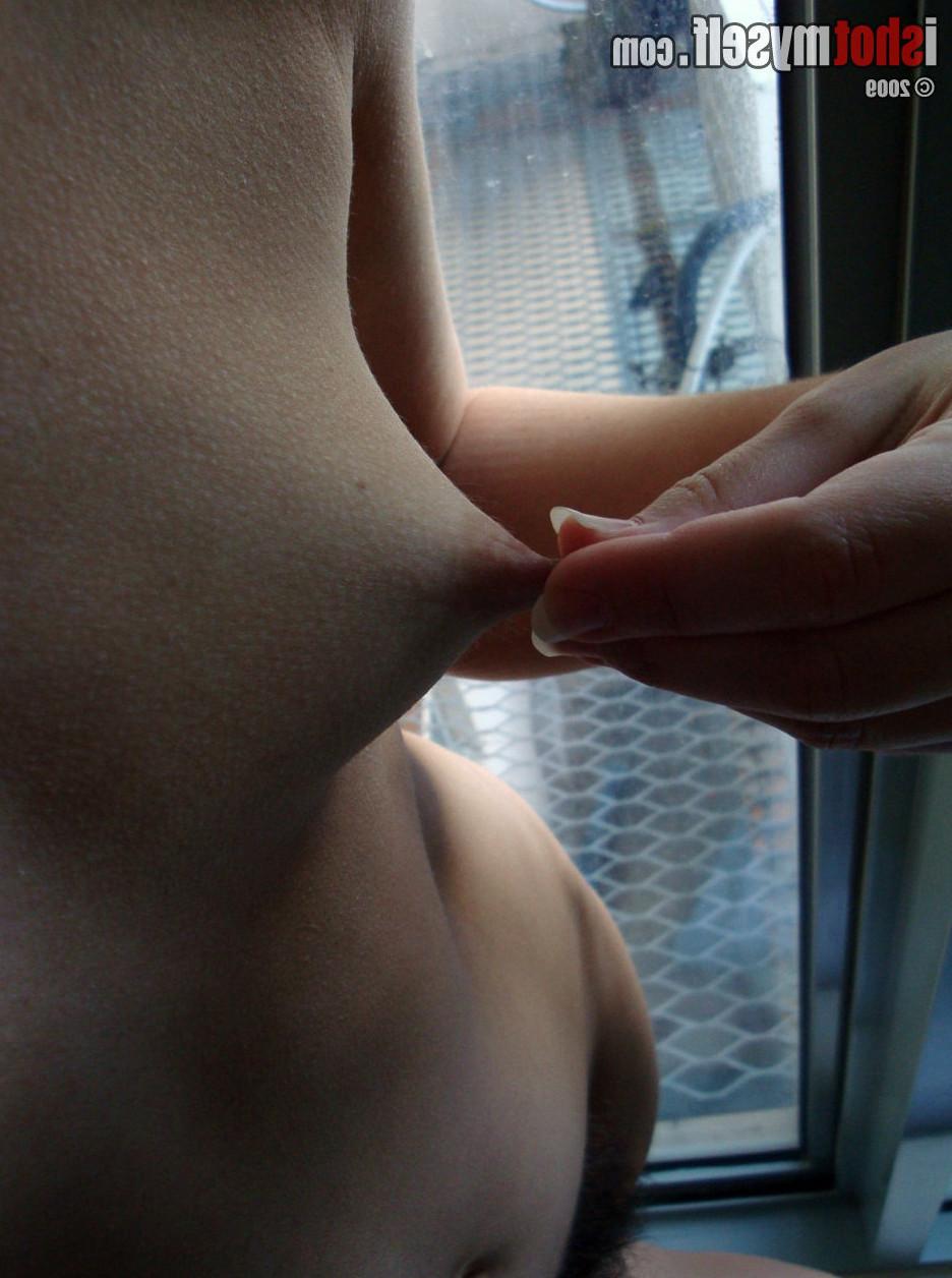 15P Hairy selfshot amateur teen Annabelle spreads