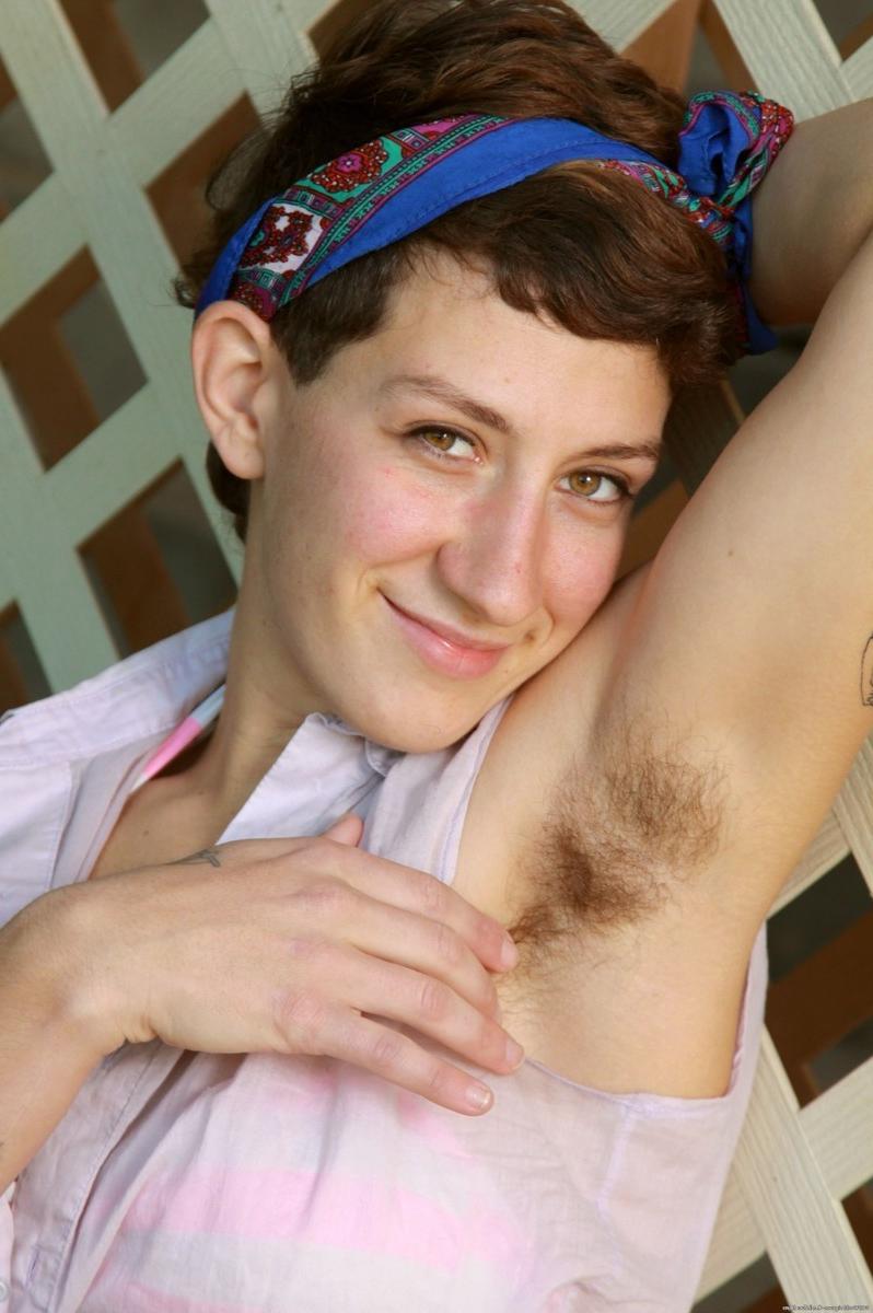 15P Hairy sweet natural amateur Simone spreading