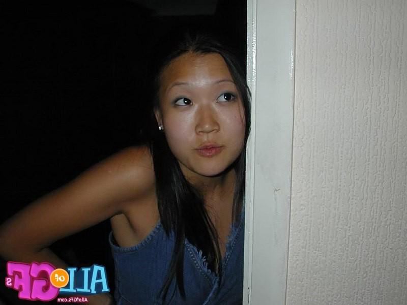12P Cutie seduces for girlfriend fuck