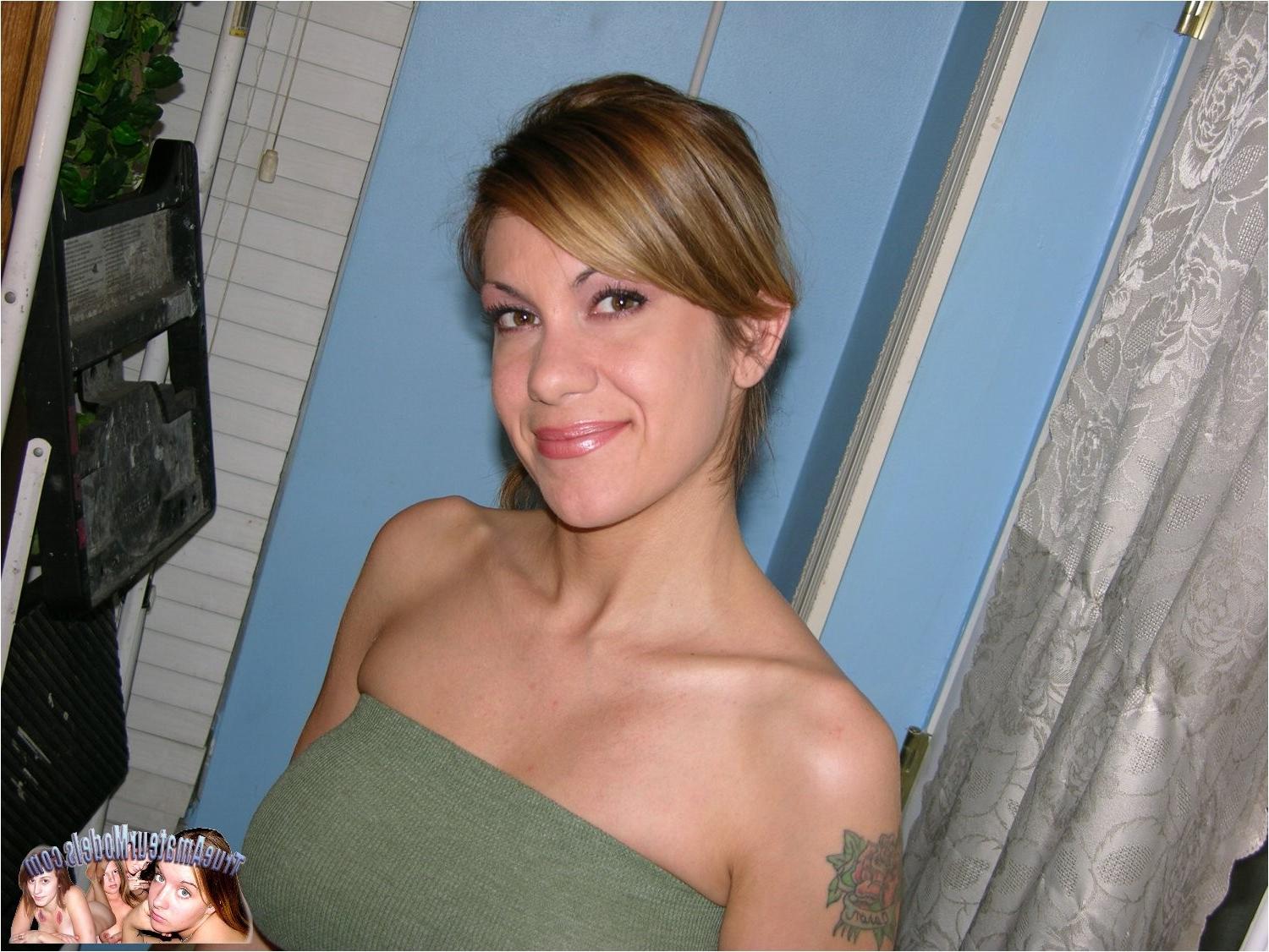 10P Police Officer Milf Woman Spreading And Getting Pounded Hard