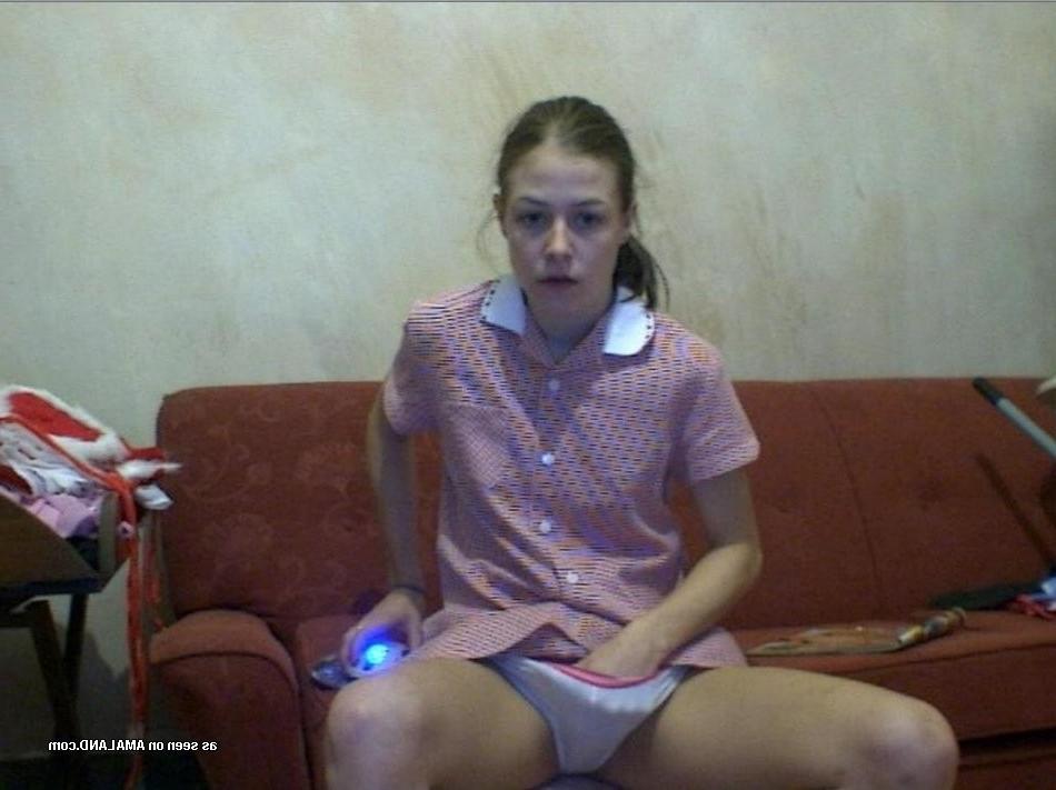 15P Candid amateur 18 year old GFs flash tits asses and bare pussies