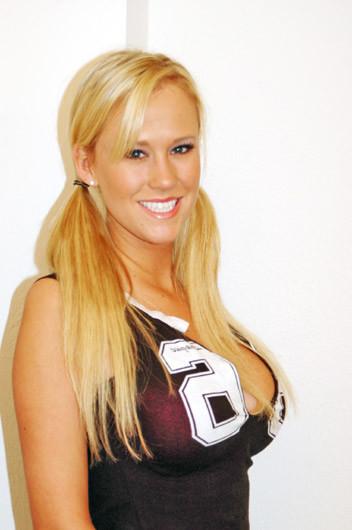 14P Busty college girl Carly gets cumshot