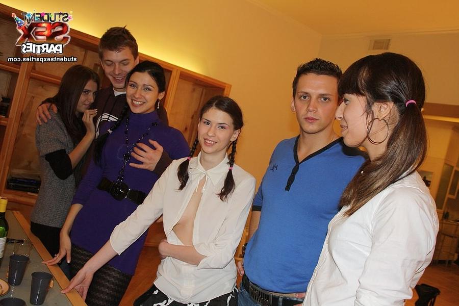 8P Wild group action at students party