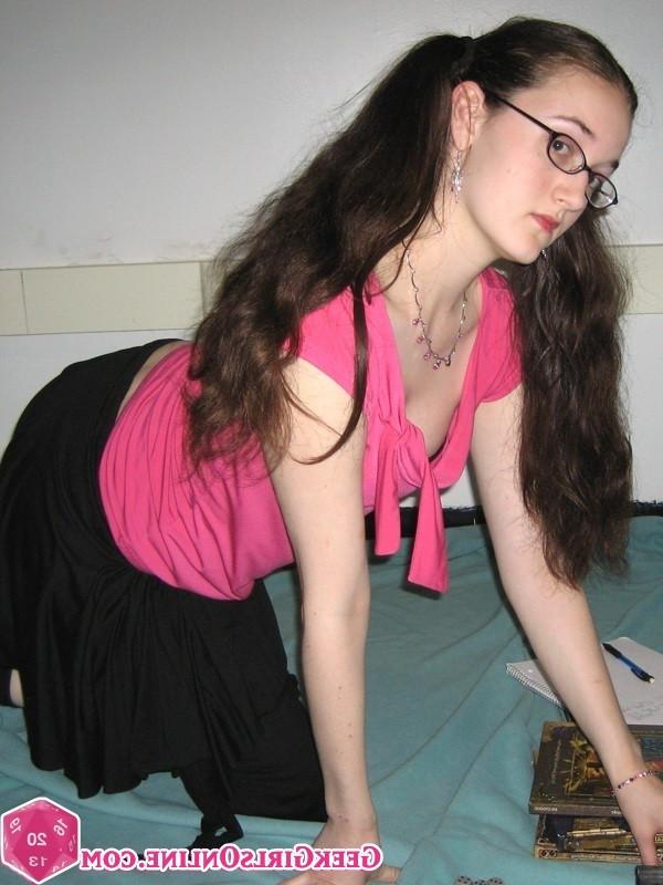 15P Hot nerdy geek girl