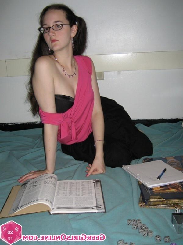 15P Hot nerdy geek girl