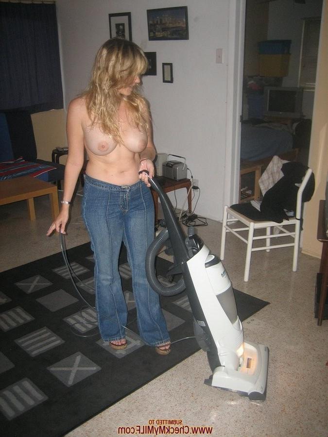 15P Busty milf girlfriend sucks cock