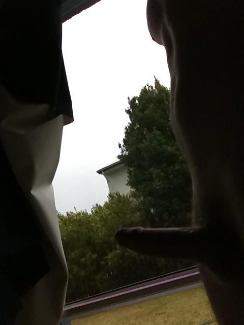 4P Neighbour flashing