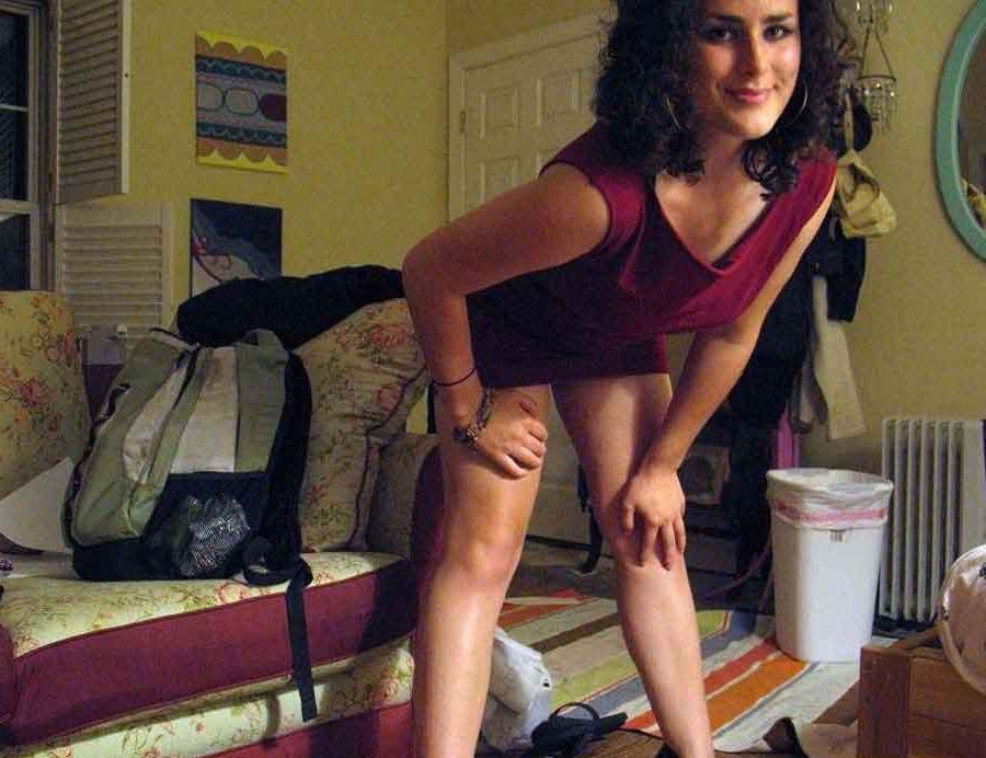 12P Latina darling needs to show off