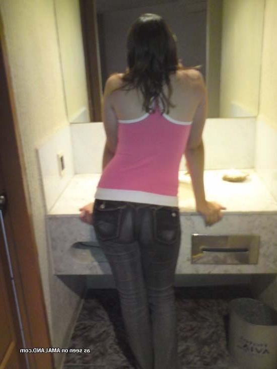 12P Latina darling needs to show off