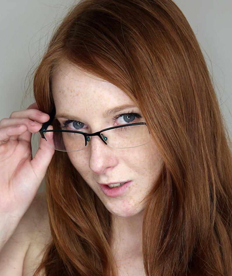 16P Boss fucks redhead teen intern in the ass