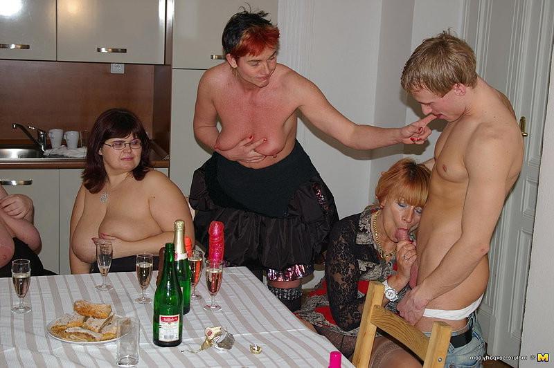 15P Naughty matures sucking and fucking in wild orgy