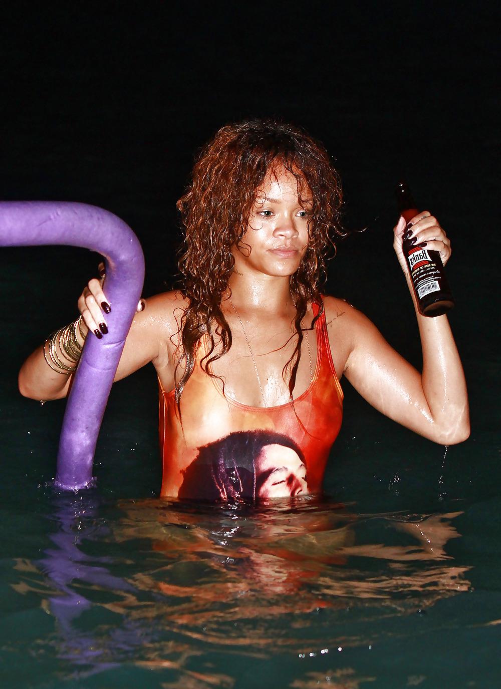 20P Rihanna, SEXY on a yacht in Barbados