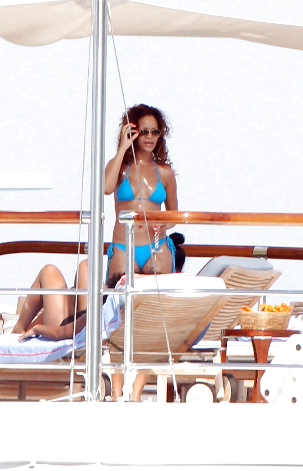 12P Rihanna BIKINI on yacht in St Tropez 