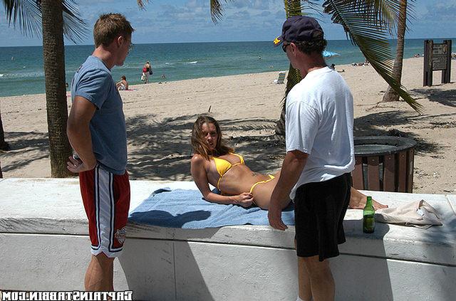 15P Super hot babe in yellow bikini having fun cruising in this yacht