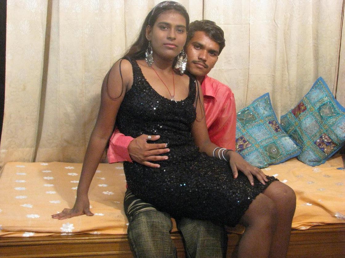 15P Indian babe gets ass fucked