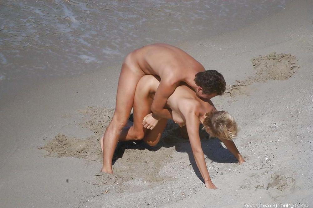15P Beach sex 3