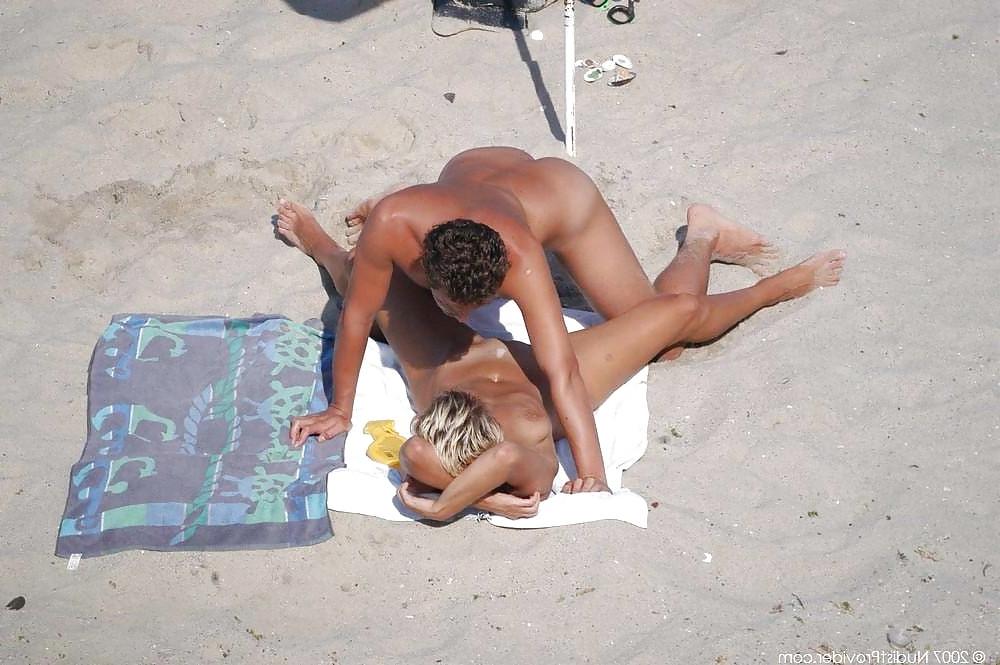 15P Beach sex 3