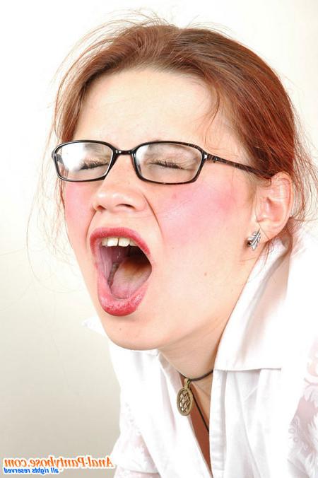 15P office secretary in pantyhose get anal fucked