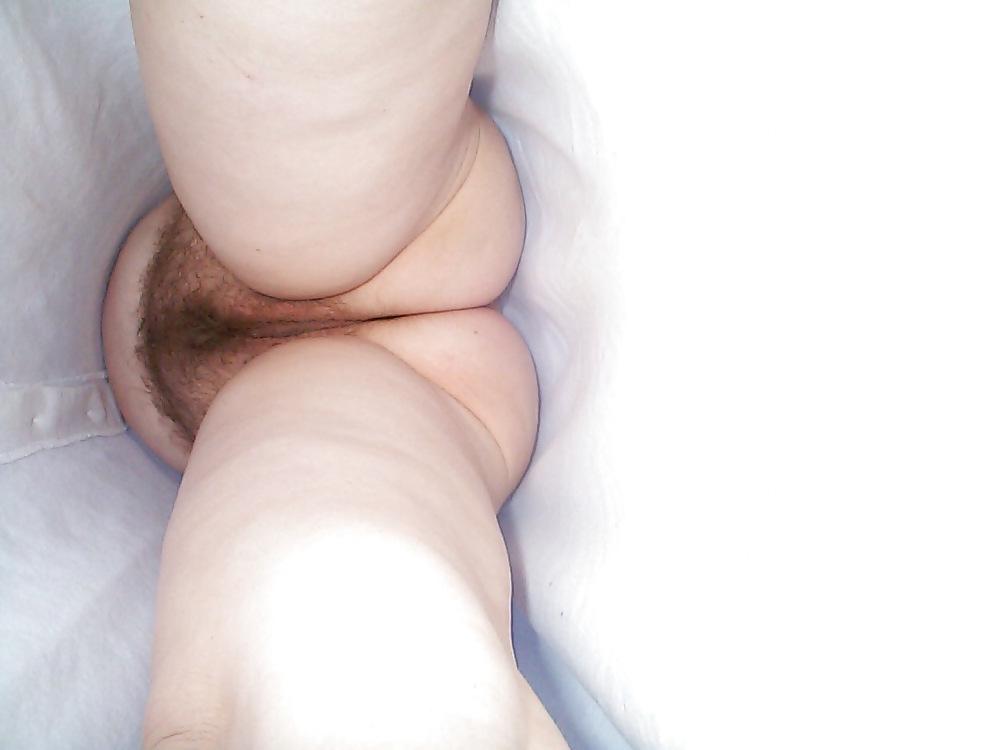 15P Hairy Upskirt Pussy