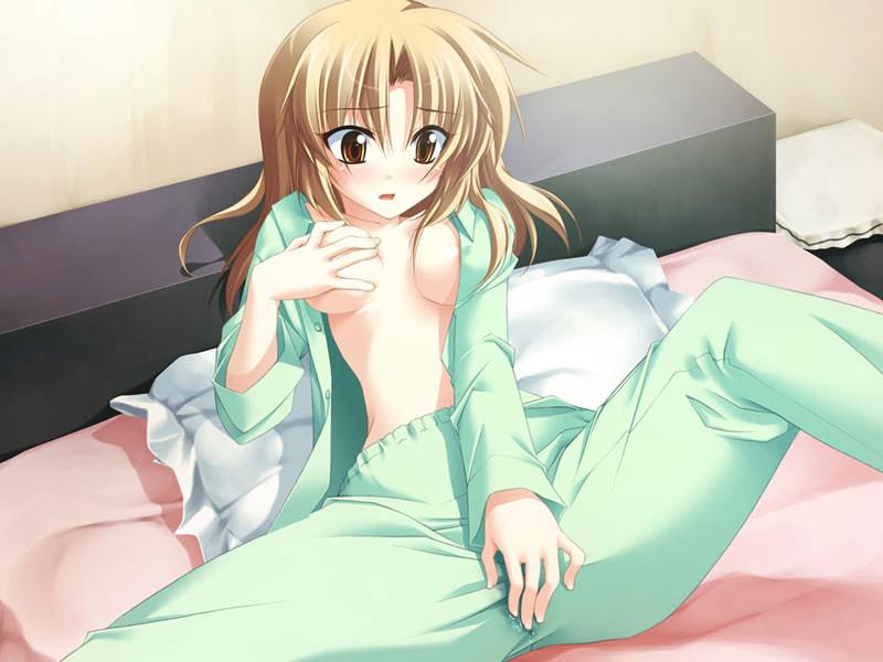 20P Cuties pull down their pants and show their panties
