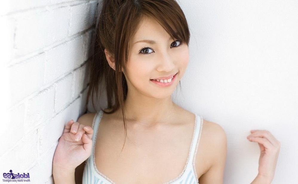 16P Asian student Risa Chigasaki showing ass and pussy